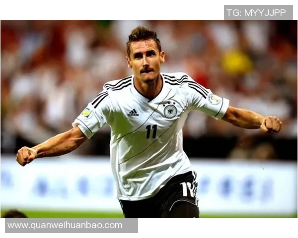 德国足球世界杯传奇球星的荣耀征程与历史贡献解析 德国足球世界杯传奇球星的荣耀征程与历史贡献解析