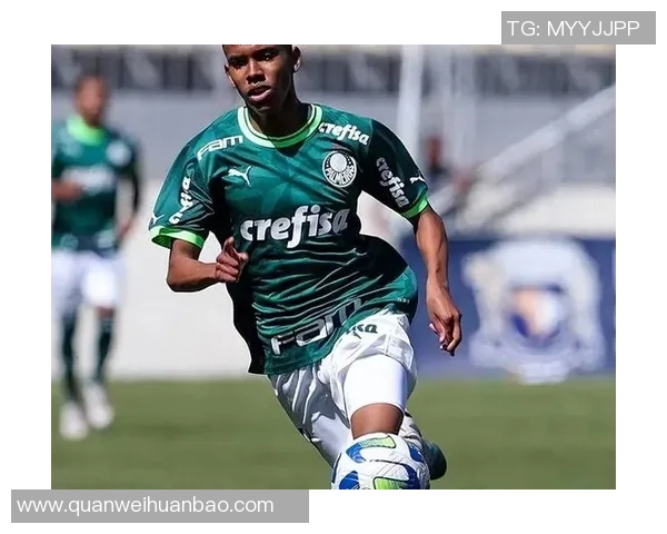 现如今世界足坛巨星风采与他们在赛场内外的影响力解析 现如今世界足坛巨星风采与他们在赛场内外的影响力解析