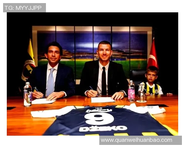 足球转会市场风云再起 门将新星加盟引发多方关注